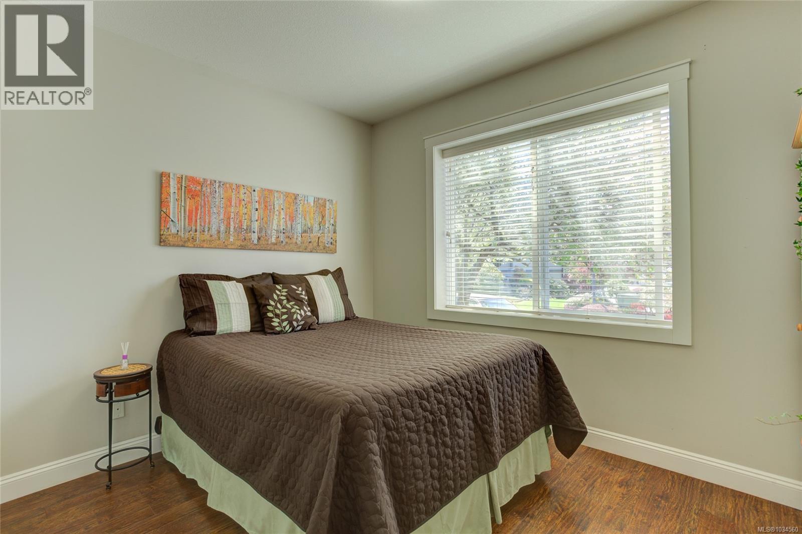 #6 3110 Cook St - 28