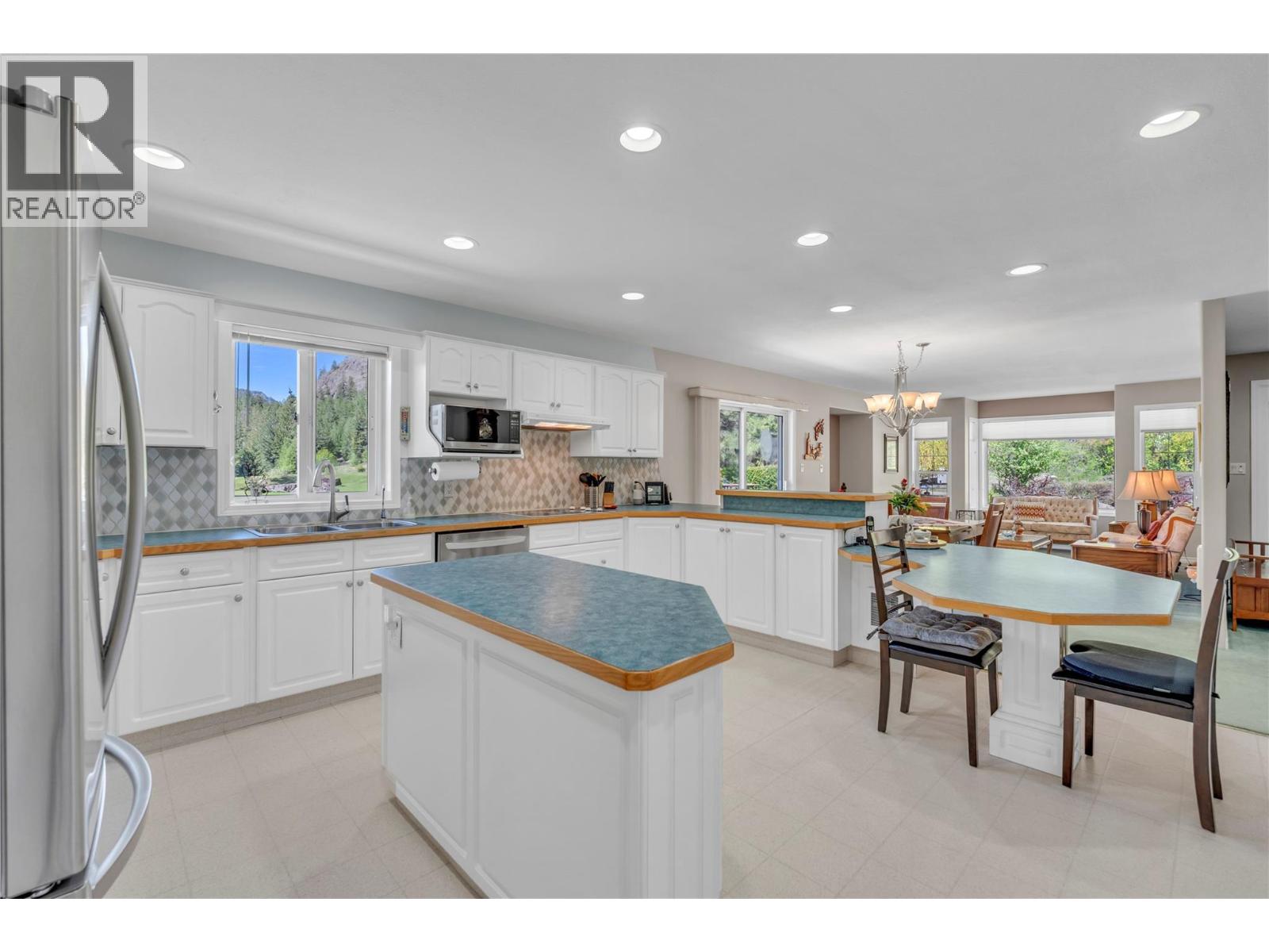 202 Range Road - 10