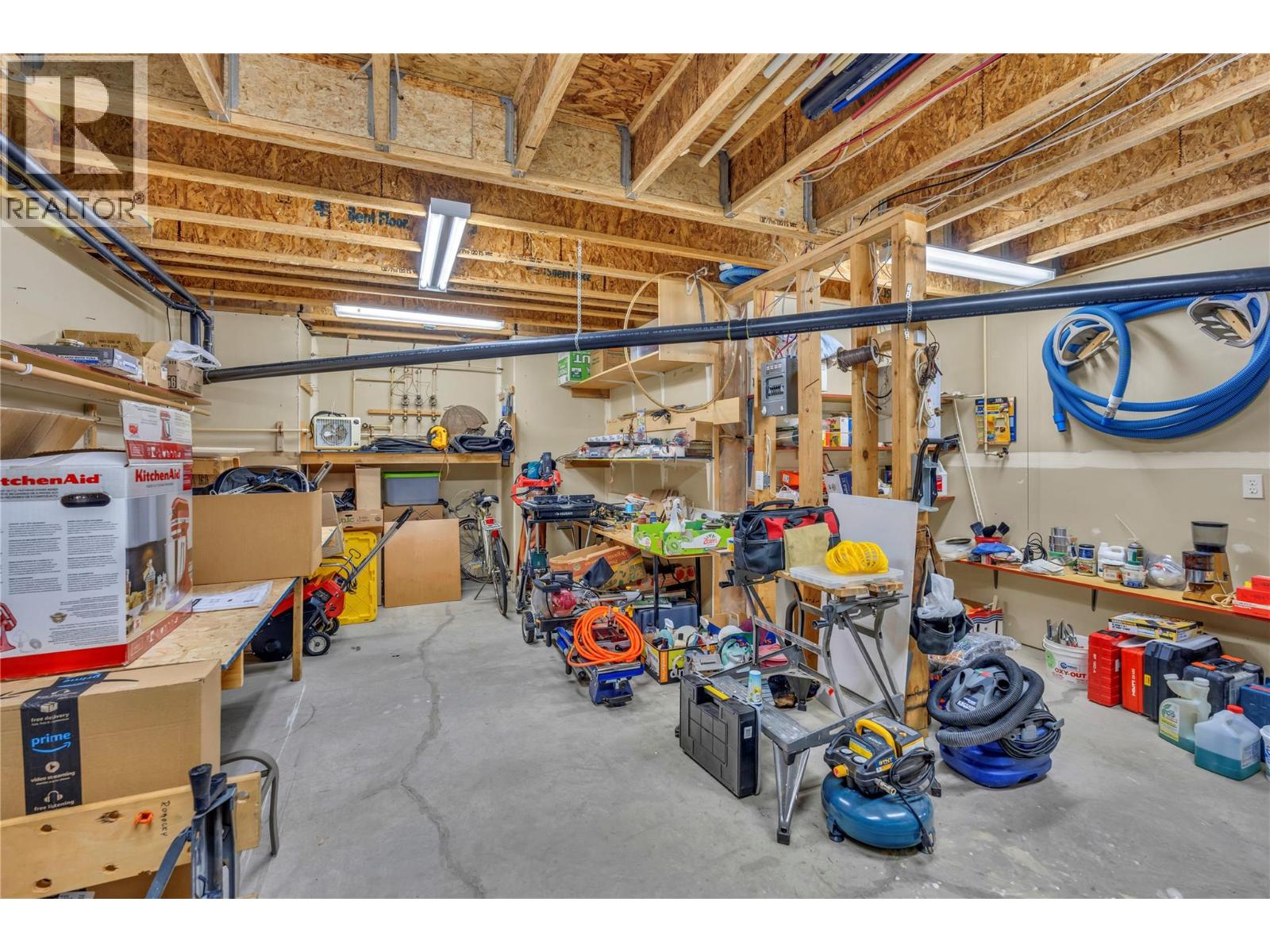 202 Range Road - 33