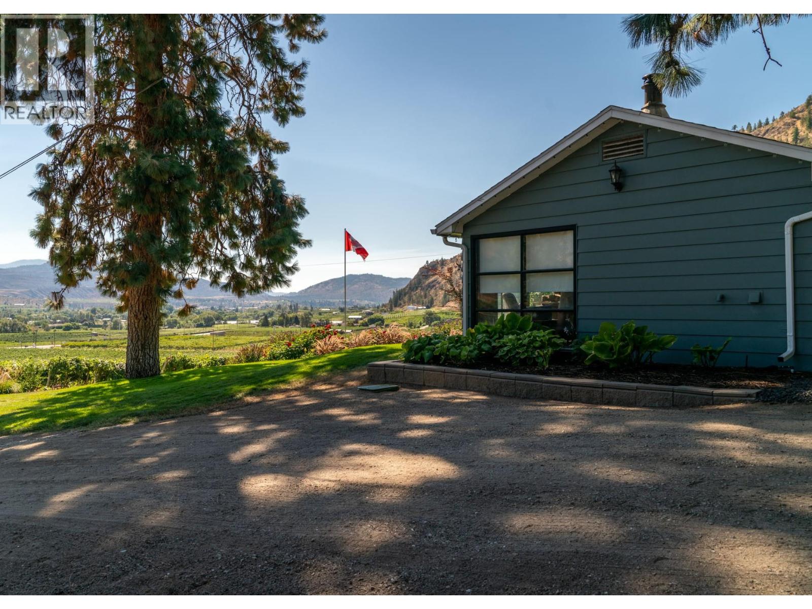 483 Pinehill Road, Oliver