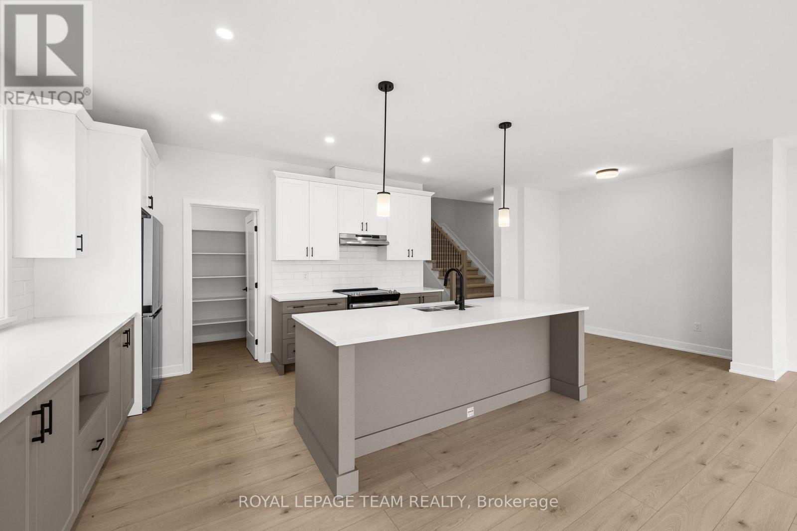 1169 MOORE STREET - 11