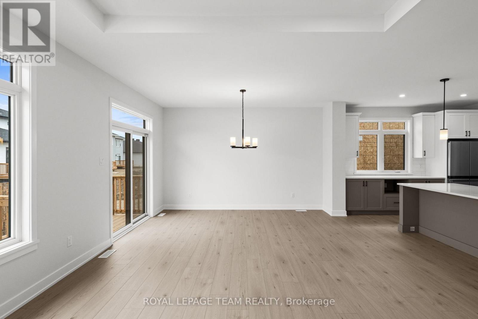 1169 MOORE STREET - 19