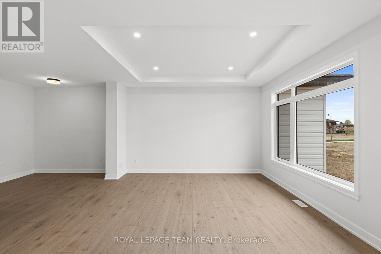 1169 MOORE STREET - 22