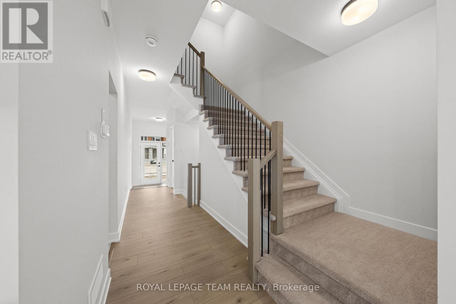 1169 MOORE STREET - 23