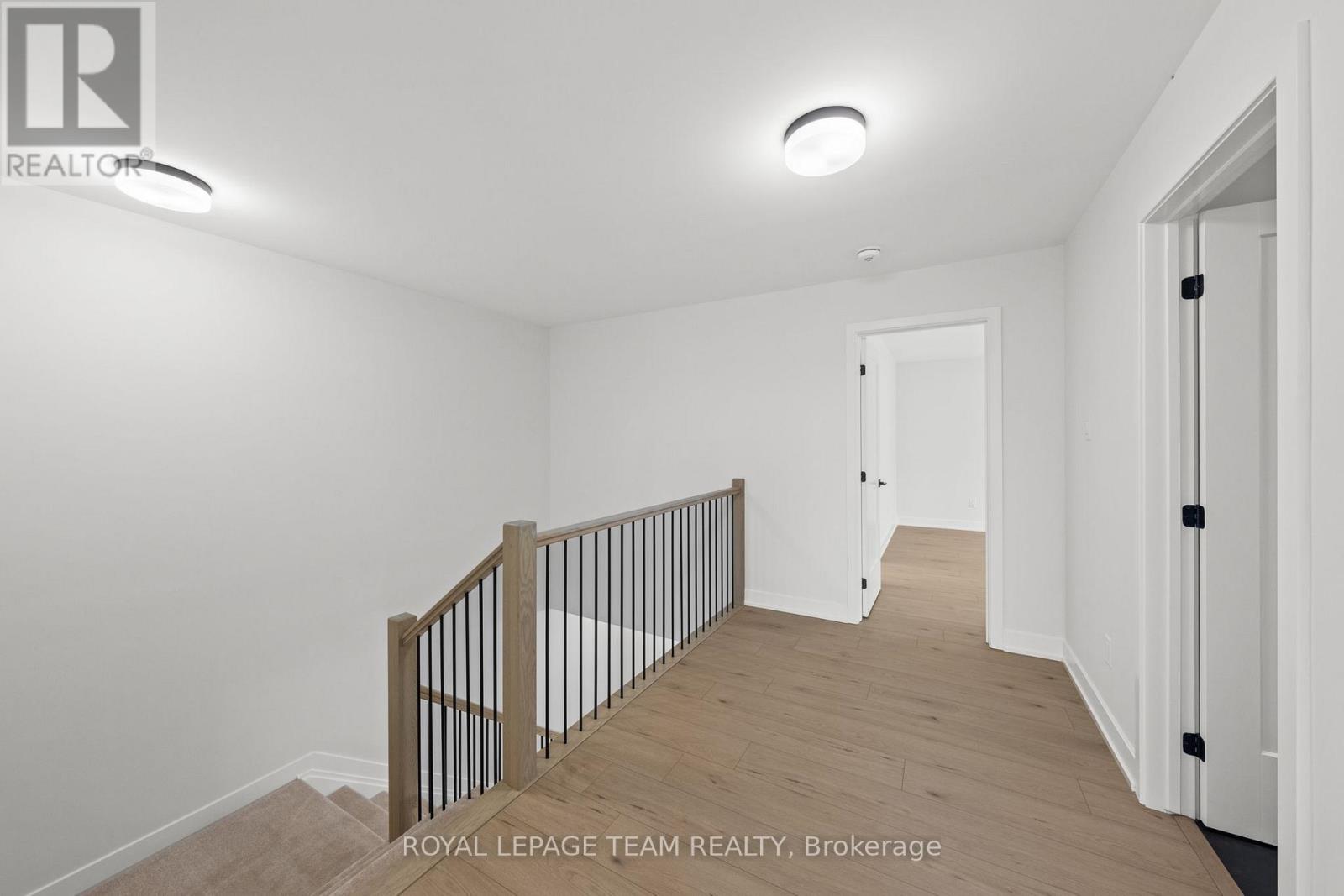 1169 MOORE STREET - 25
