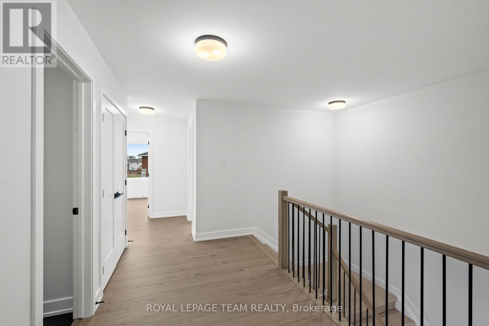 1169 MOORE STREET - 33