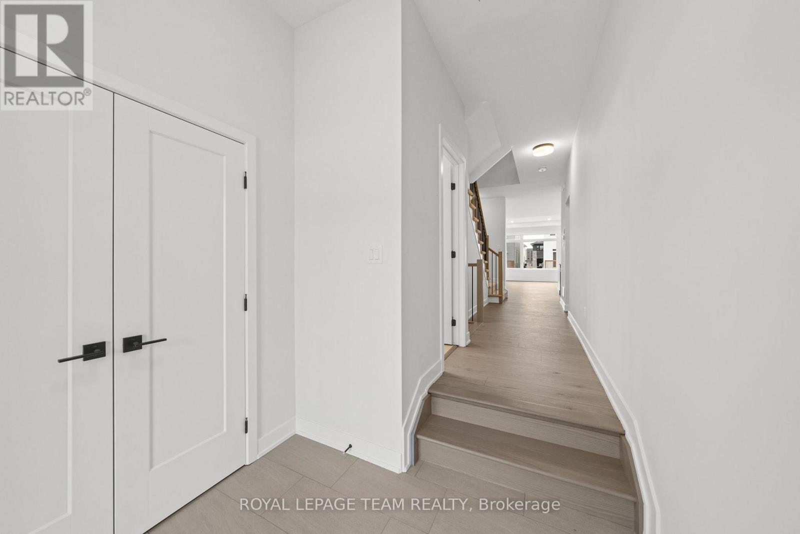 1169 MOORE STREET - 6