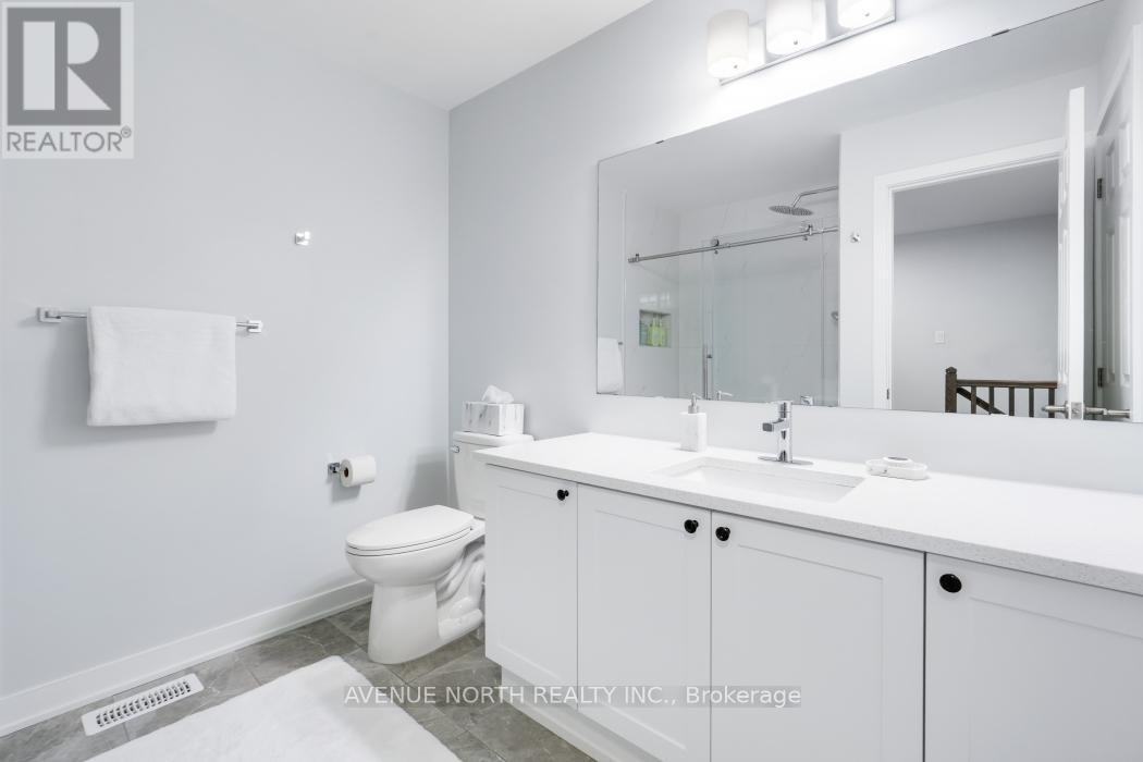 702 HYDRUS PRIVATE - 24