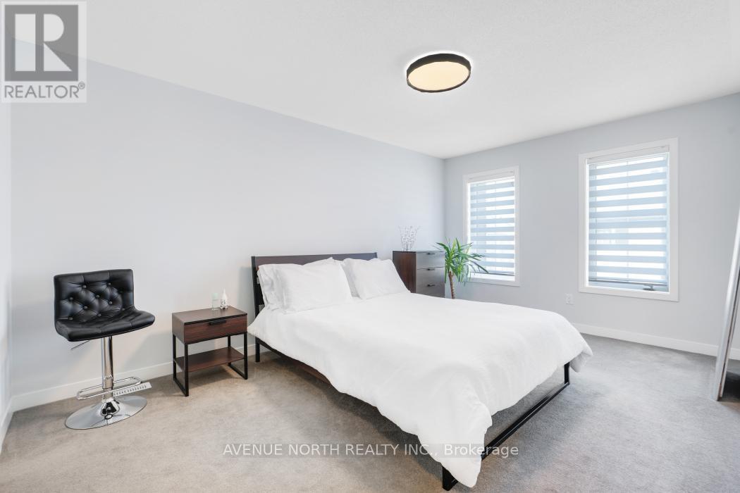702 HYDRUS PRIVATE - 26