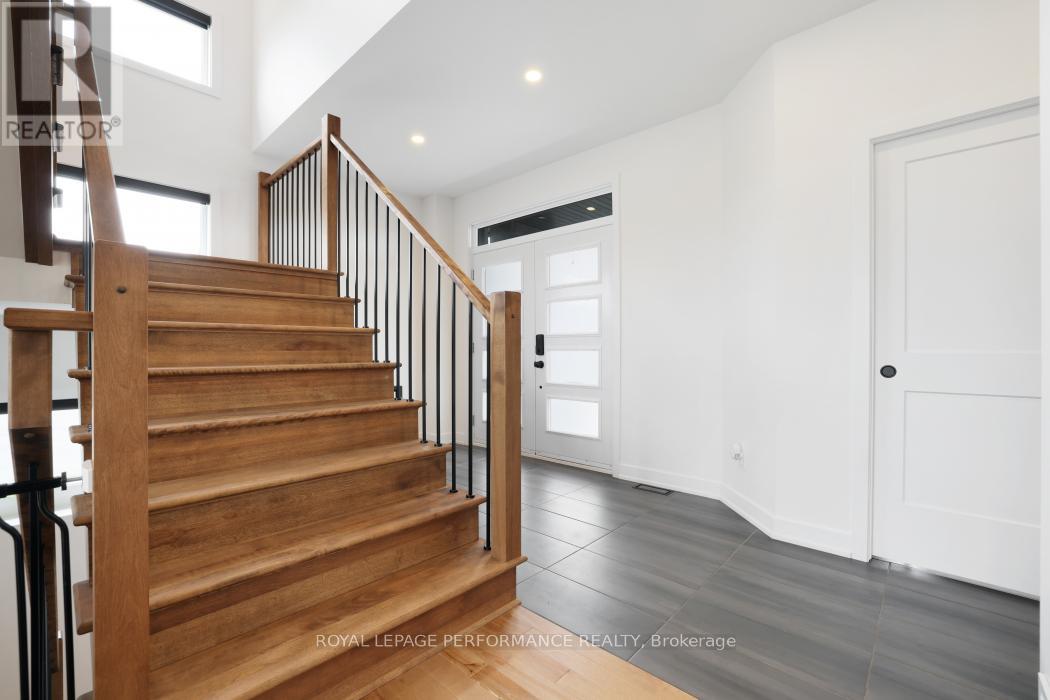 541 BARRAGE STREET - 5