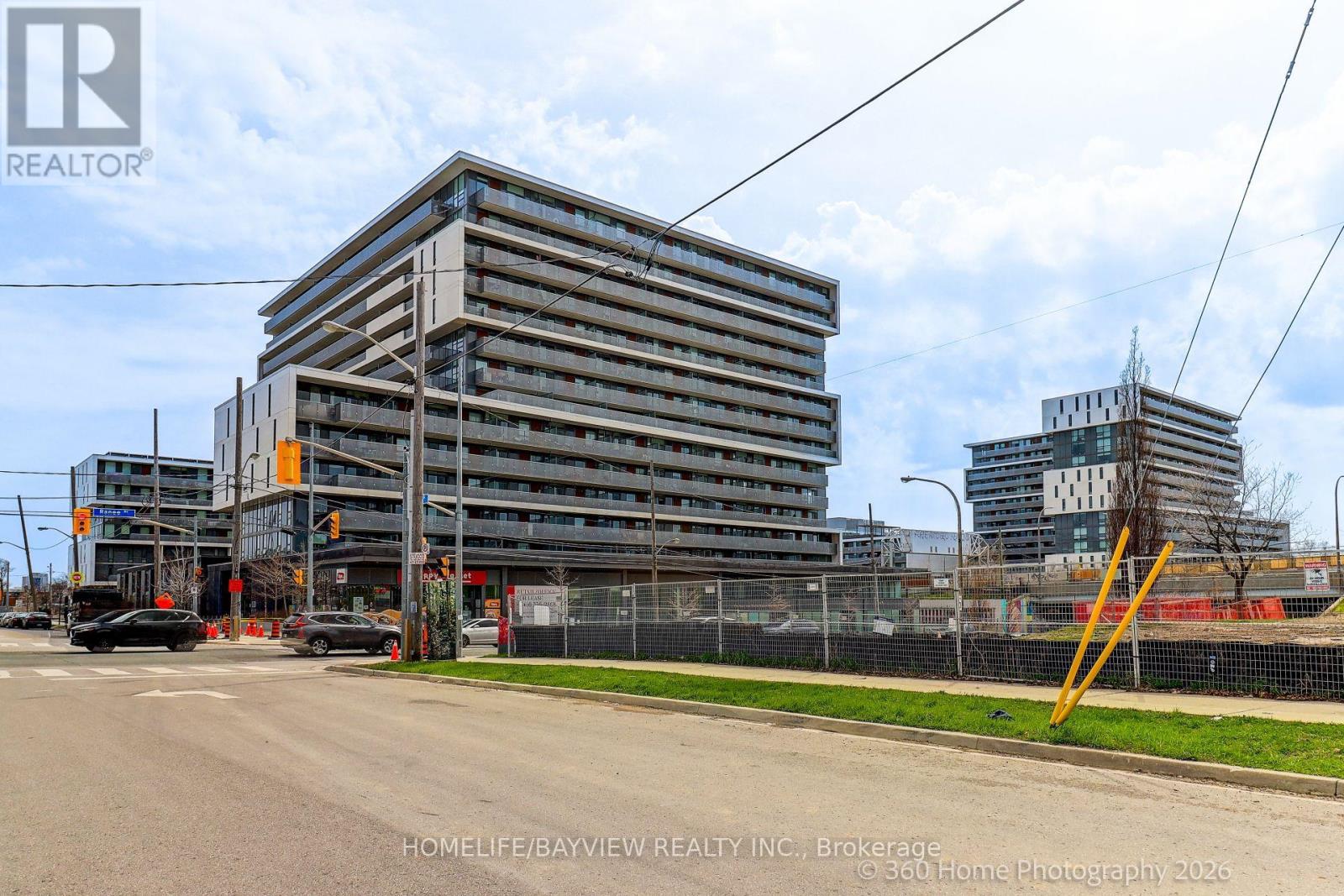 ##510 120 VARNA DRIVE - 28