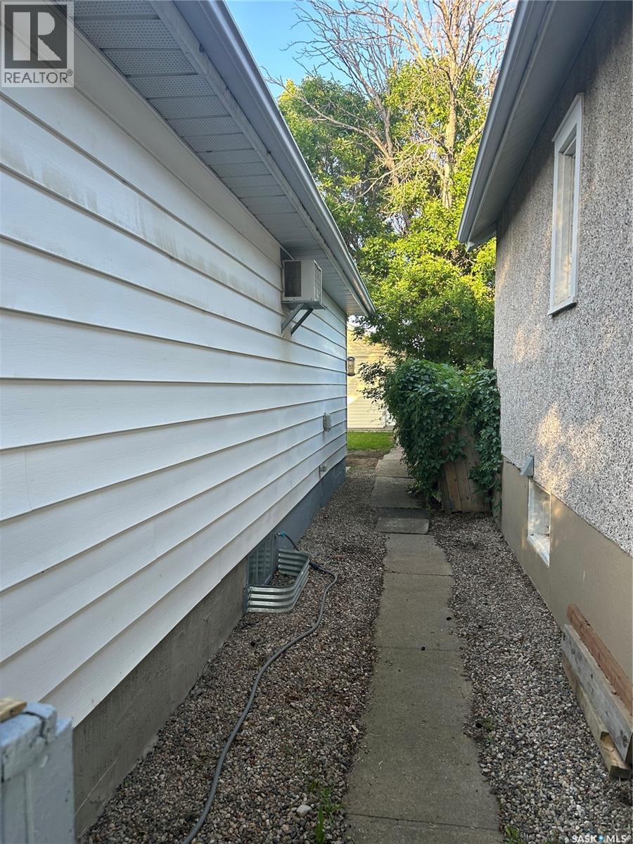 2059 McDonald STREET - 19