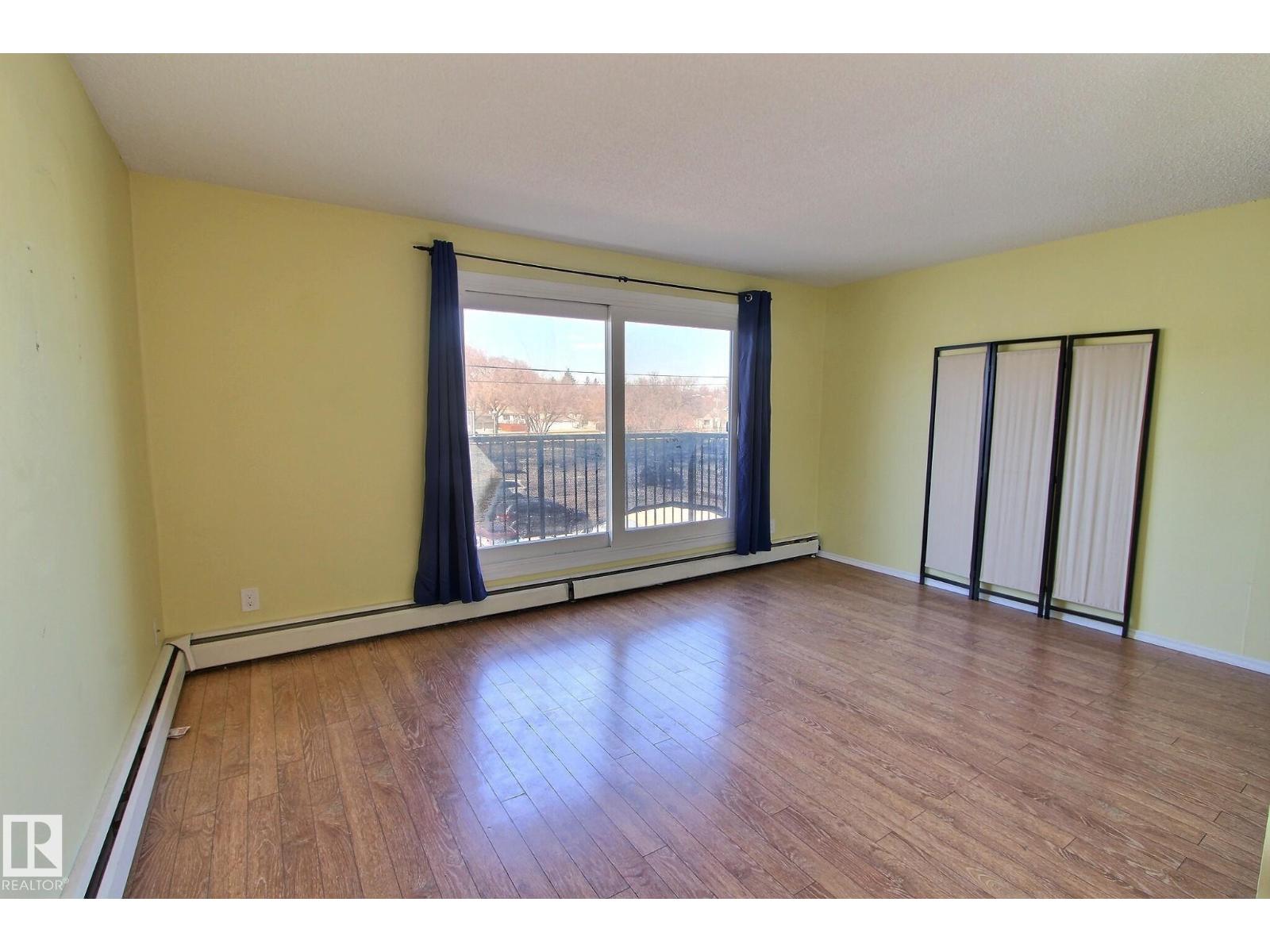#305 10740 105 ST NW, Edmonton
