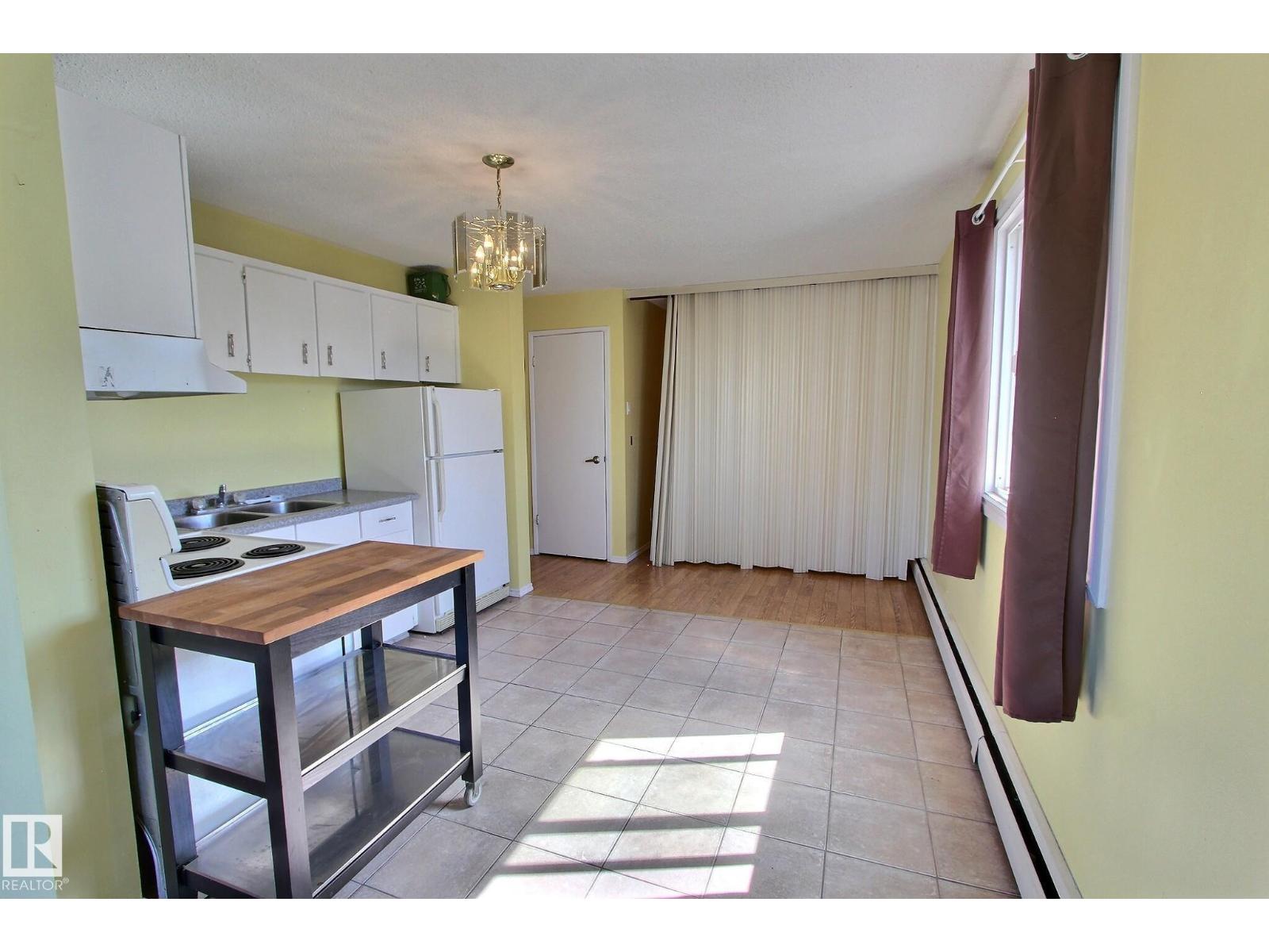 #305 10740 105 ST NW, Edmonton