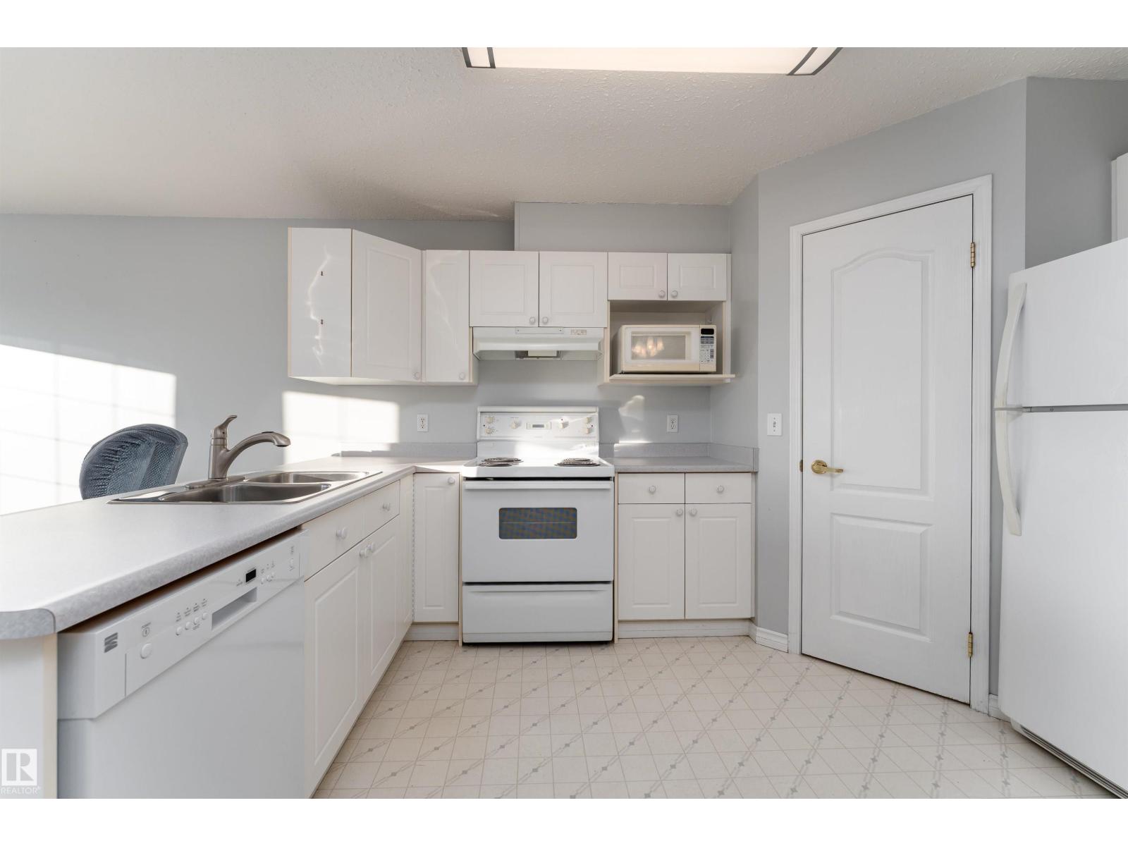 #454 13441 127 ST NW, Edmonton