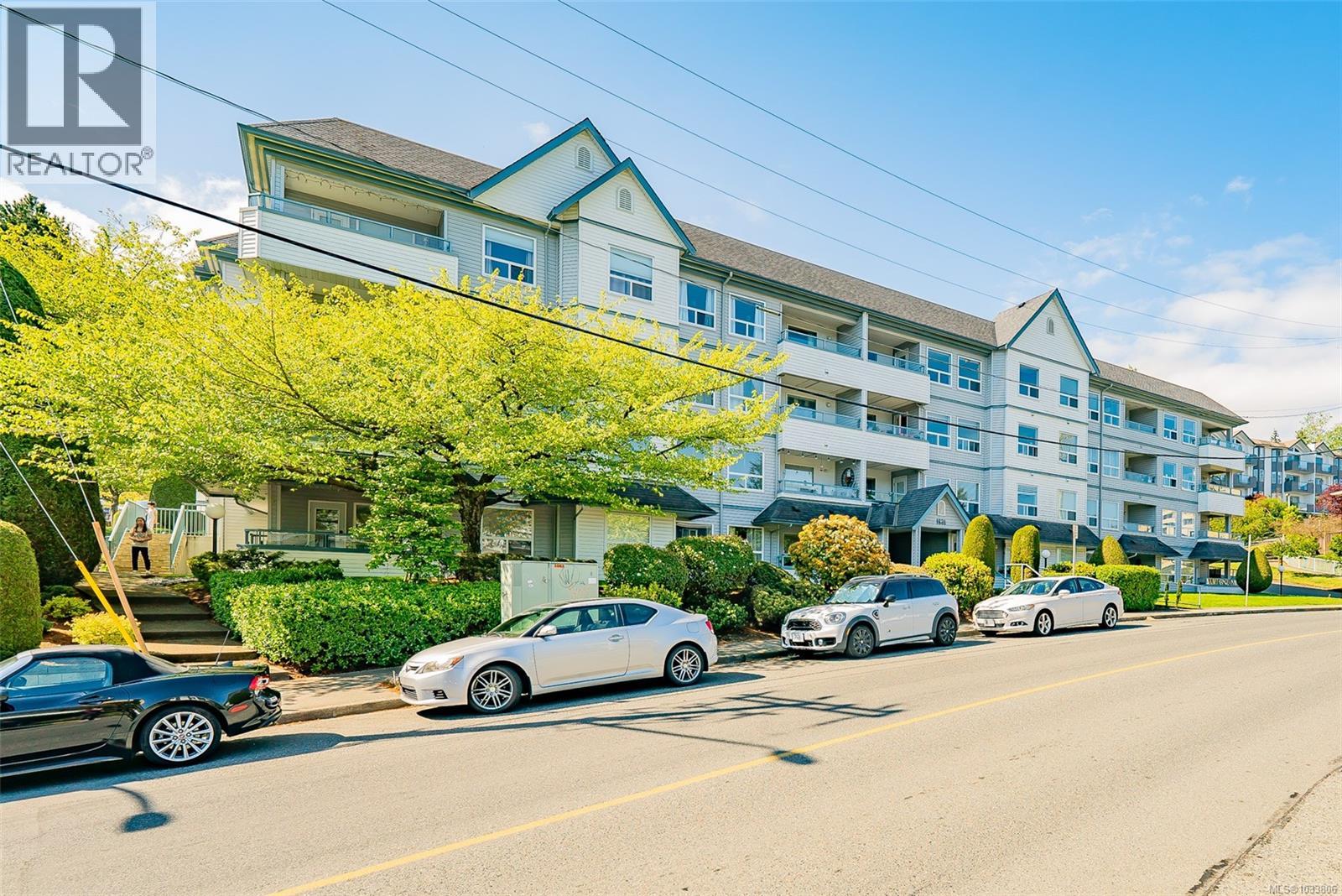 #405 1631 Dufferin Cres - 2