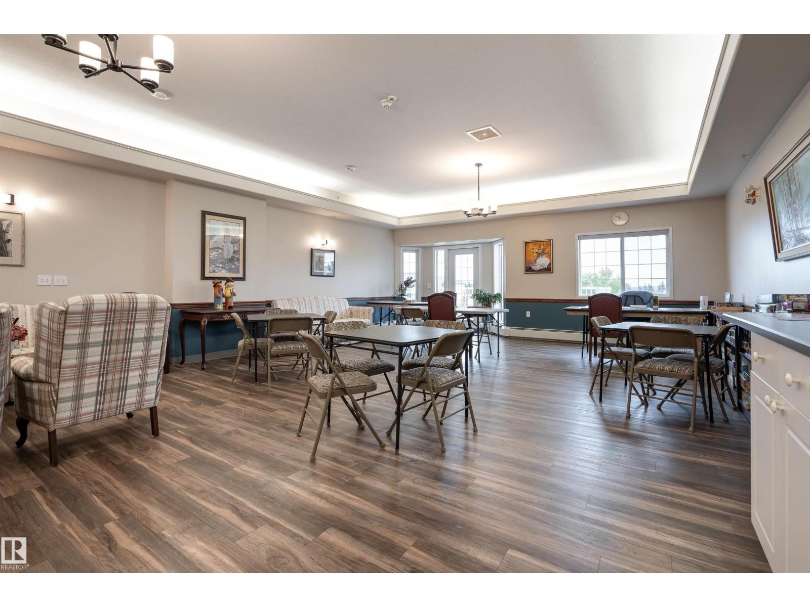 #454 13441 127 ST NW, Edmonton