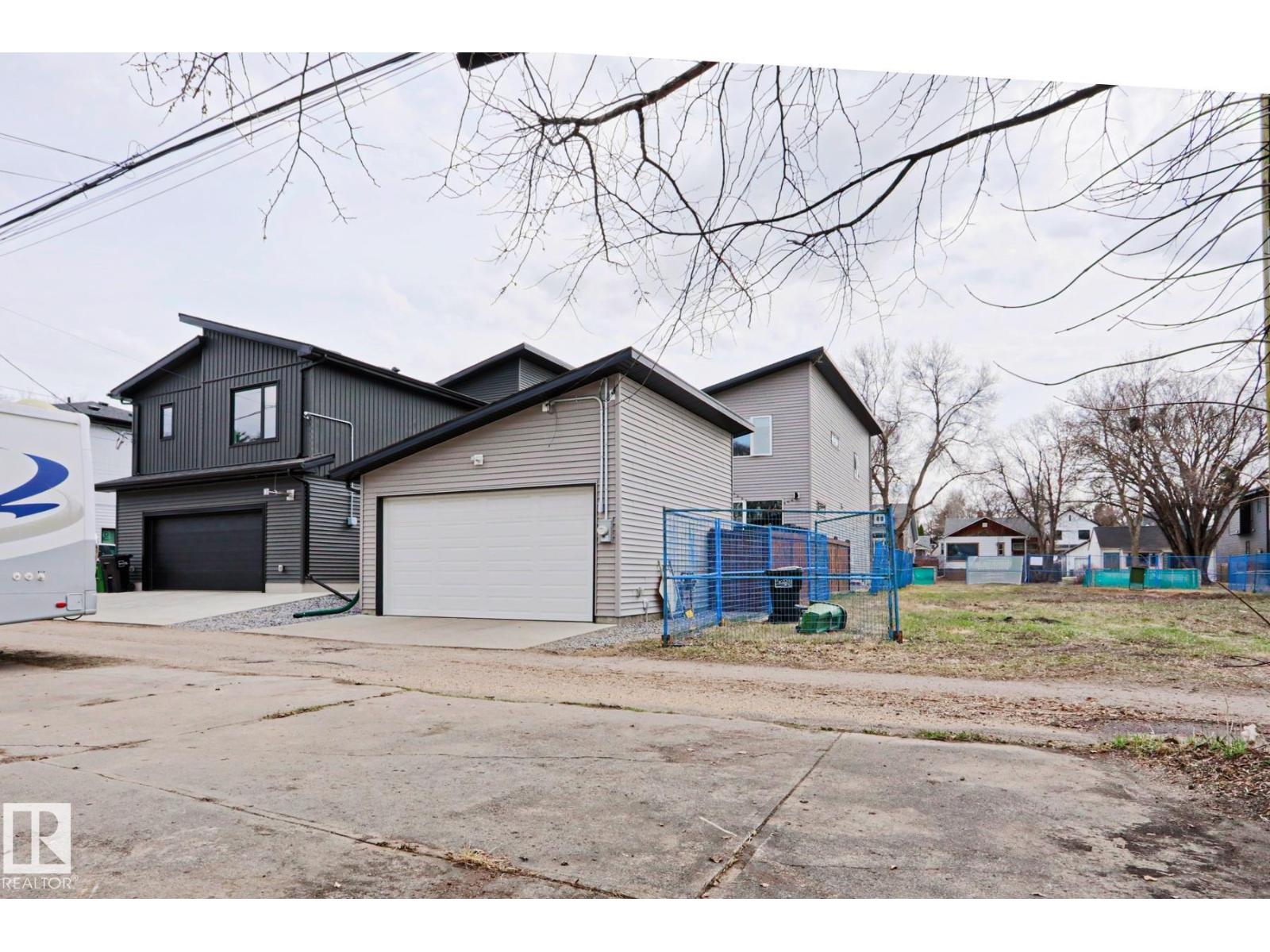 9611 81 AV NW, Edmonton