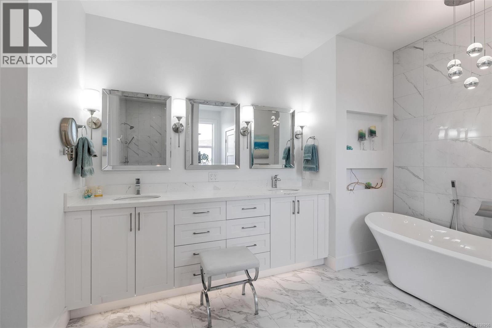  755 Butterfield Road, Mill Bay