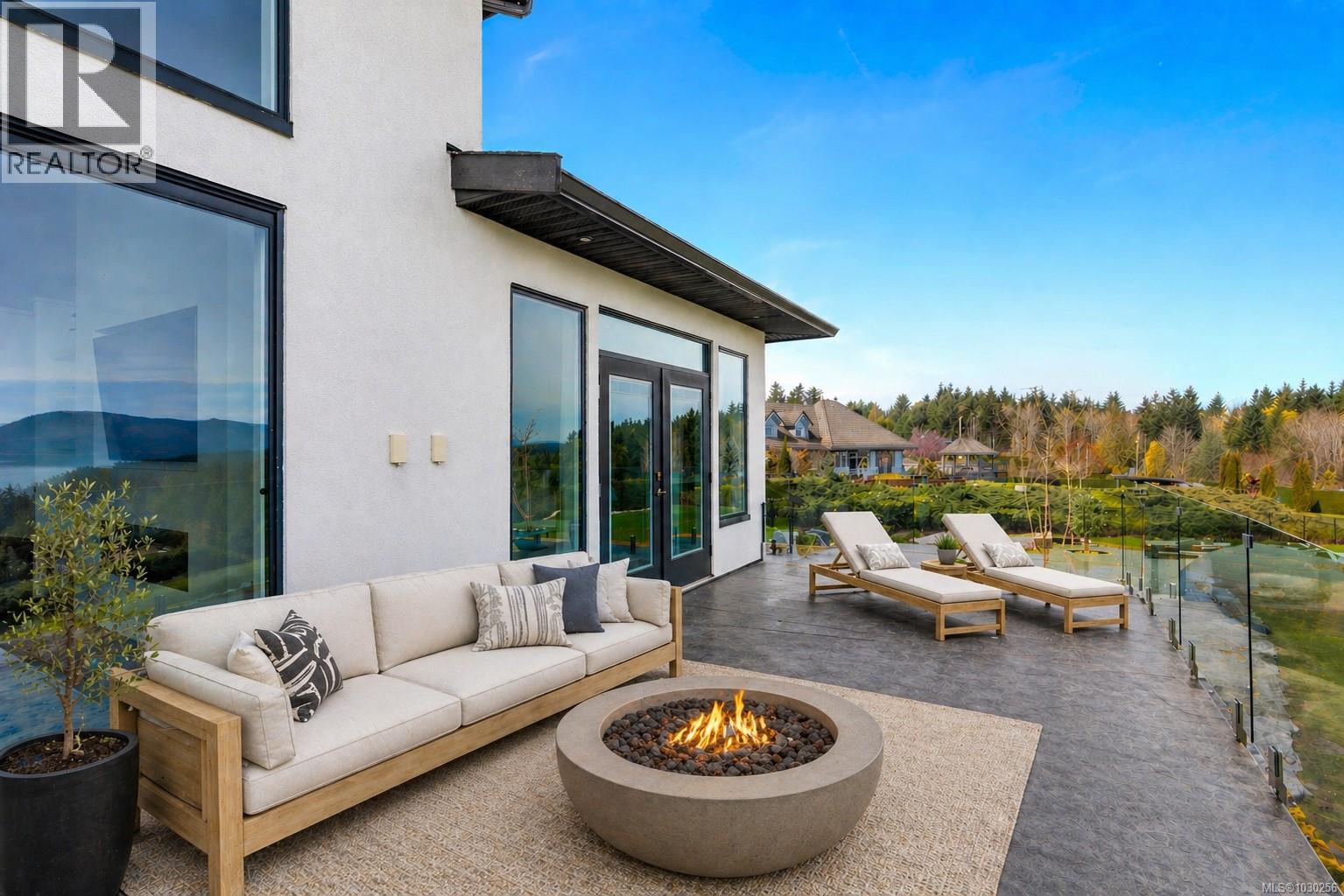755 Butterfield Rd - 44