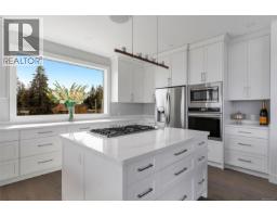 Kitchen - 755 Butterfield Rd, Mill Bay, BC V8H1B6 Photo 10