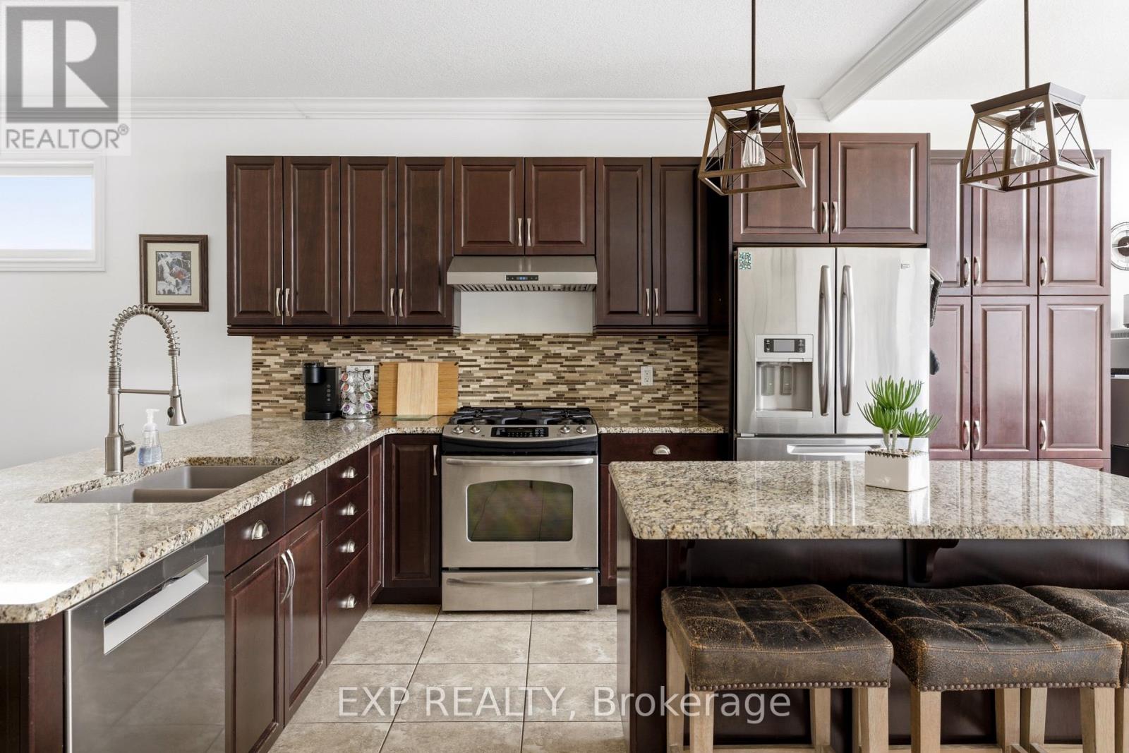 184 TOWNSEND DRIVE - 23