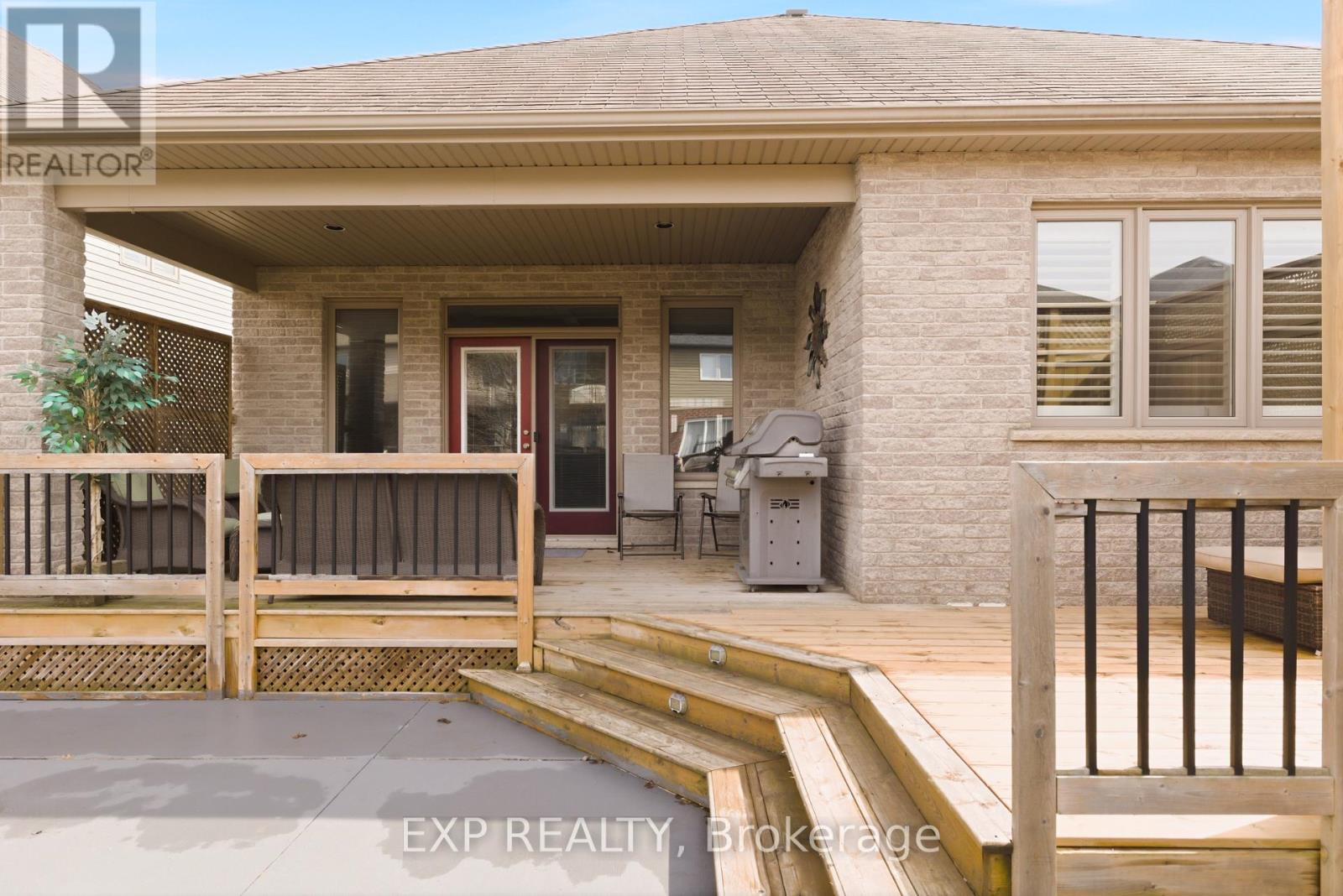 184 TOWNSEND DRIVE - 7
