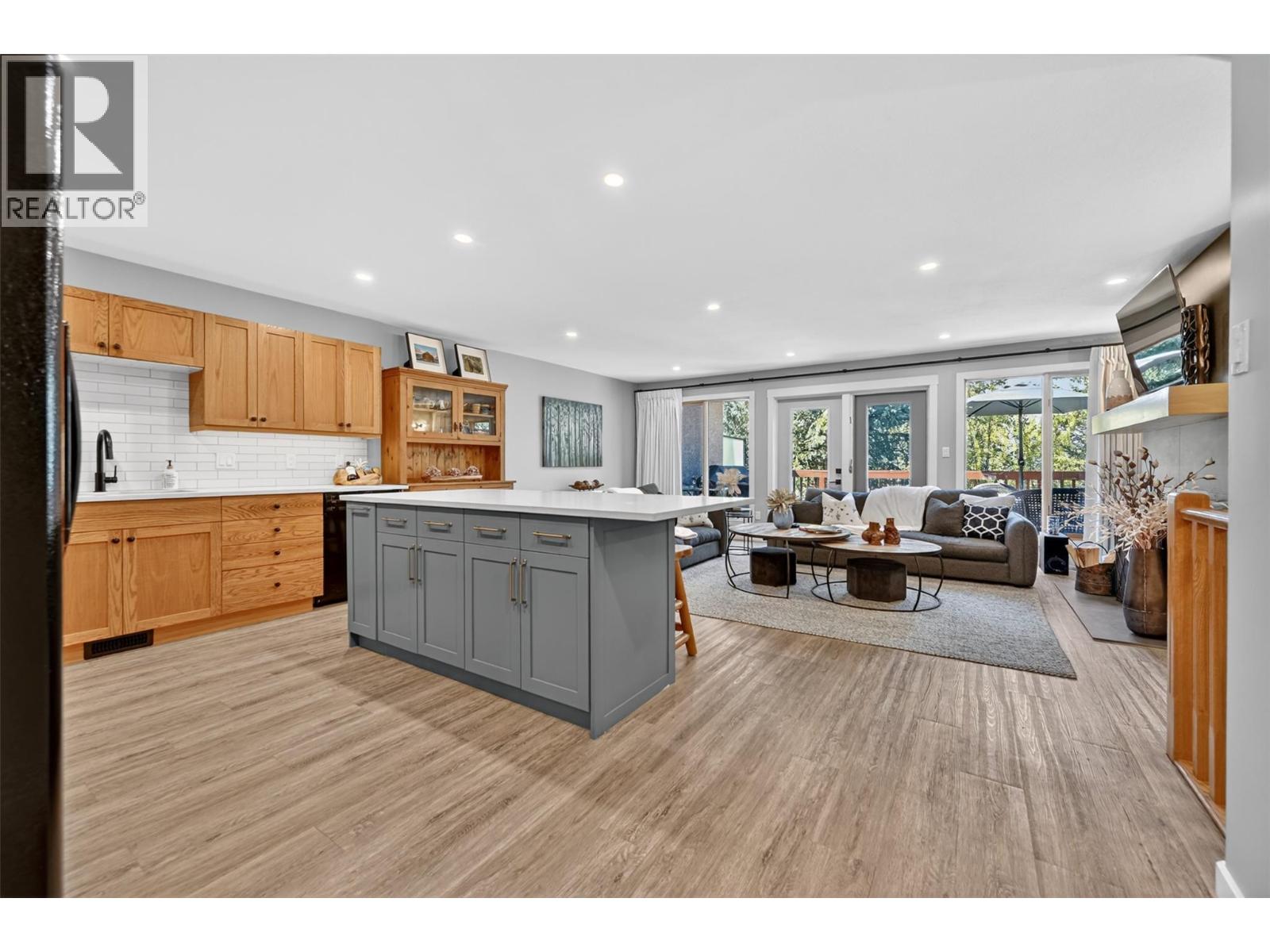 #7 4939 Hot Springs Road - 12