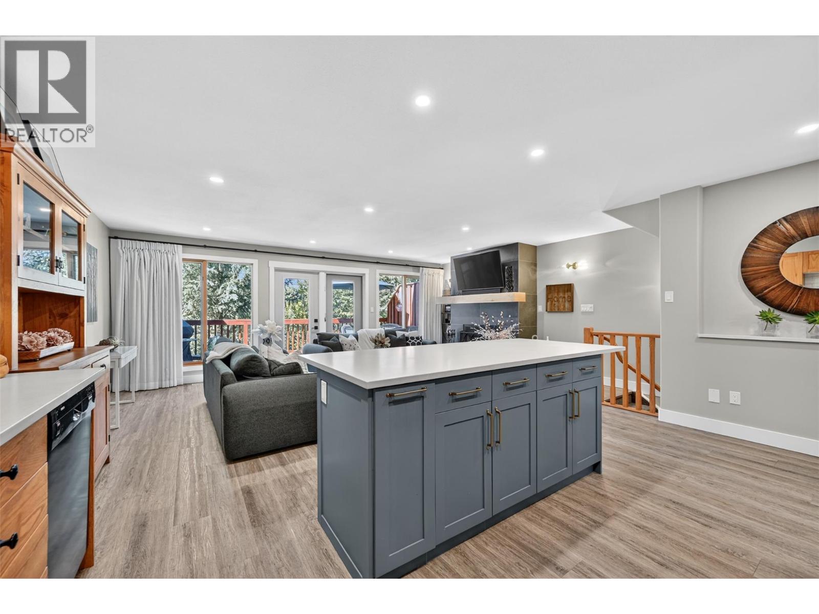 #7 4939 Hot Springs Road - 28