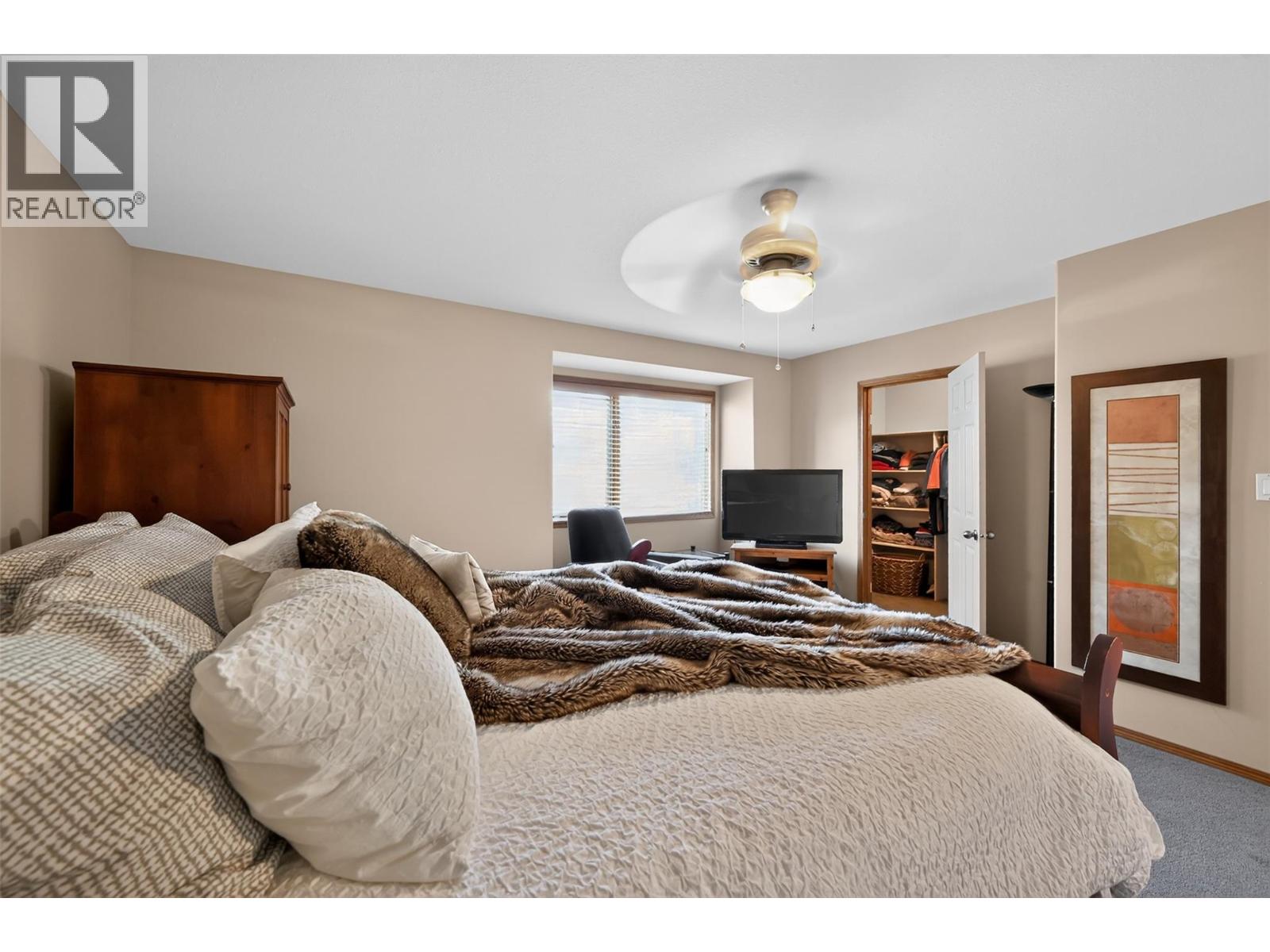 #7 4939 Hot Springs Road - 35
