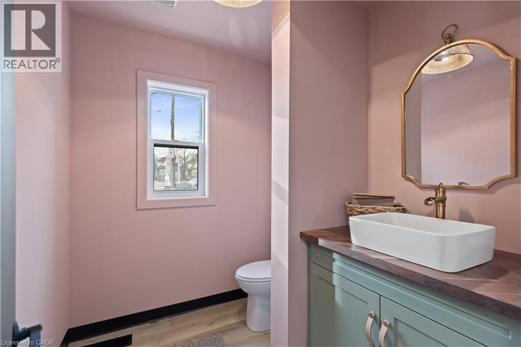 134 LONDON Street S, Hamilton, Ontario, L8K2G5 — Photo 16