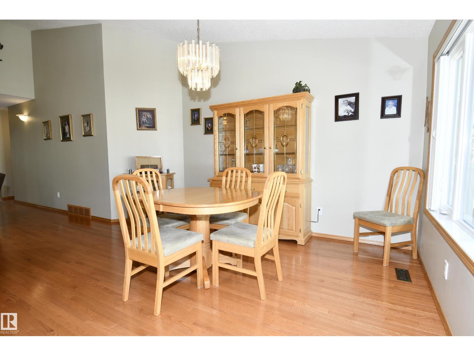 103 LAKESIDE PL, Leduc