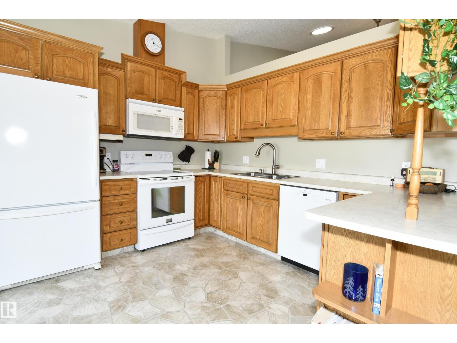 103 LAKESIDE PL, Leduc