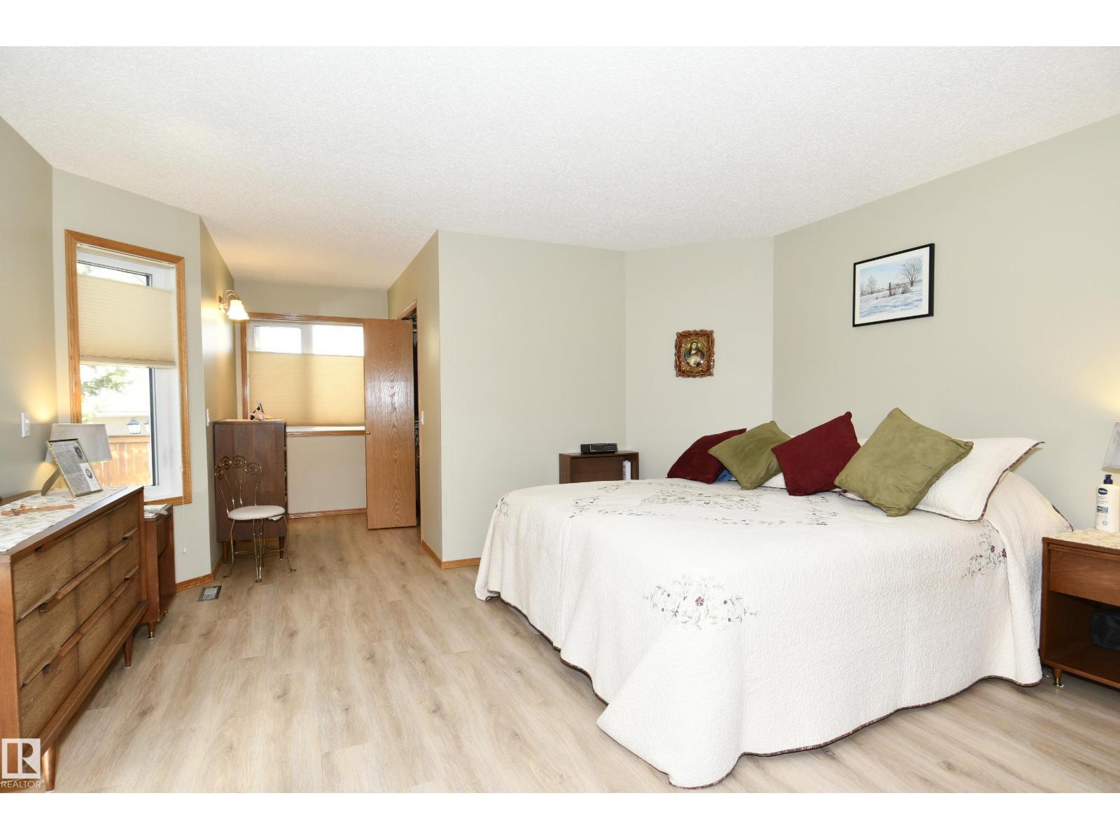 103 LAKESIDE PL, Leduc