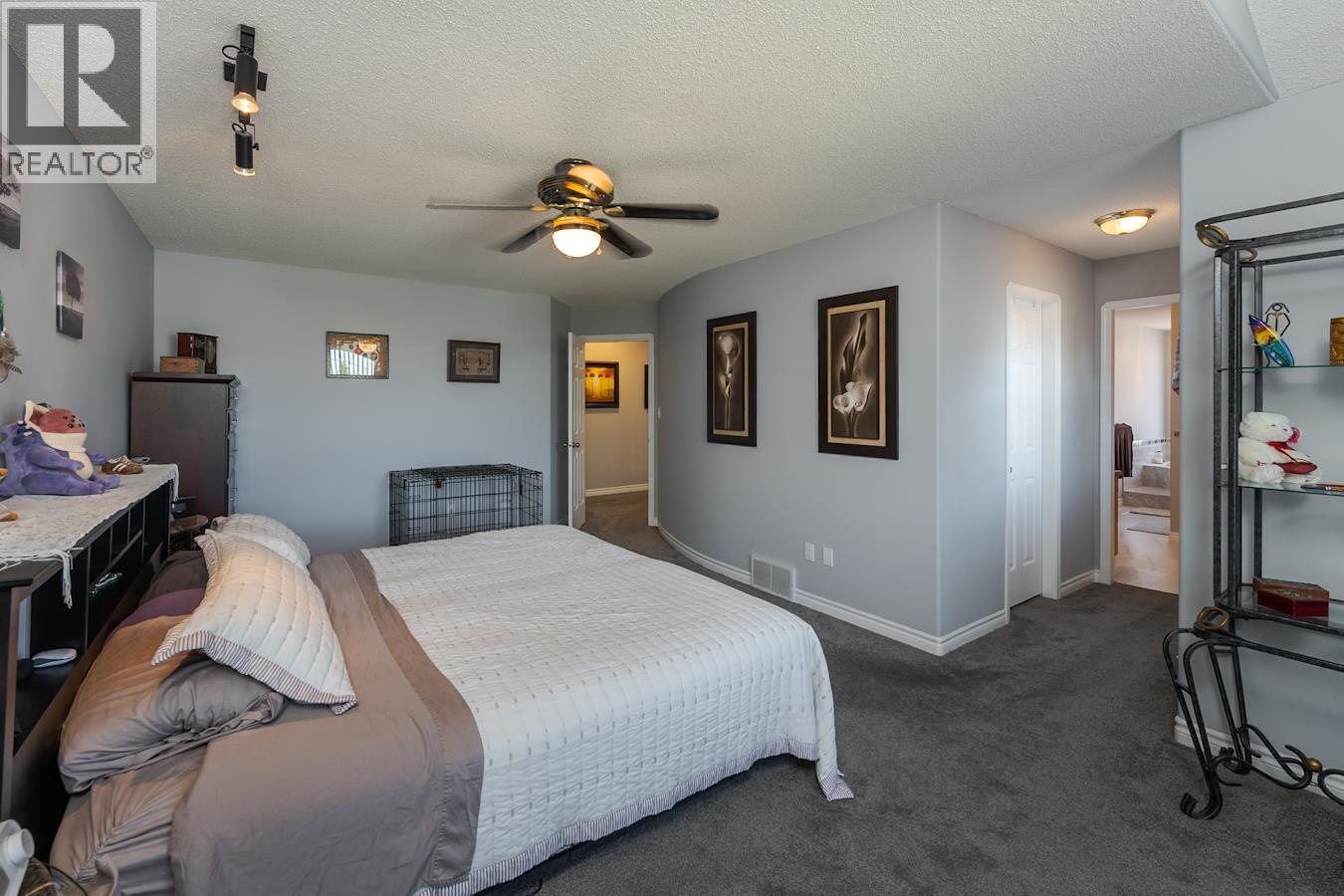 3022 CHRISTOPHER CRESCENT - 27