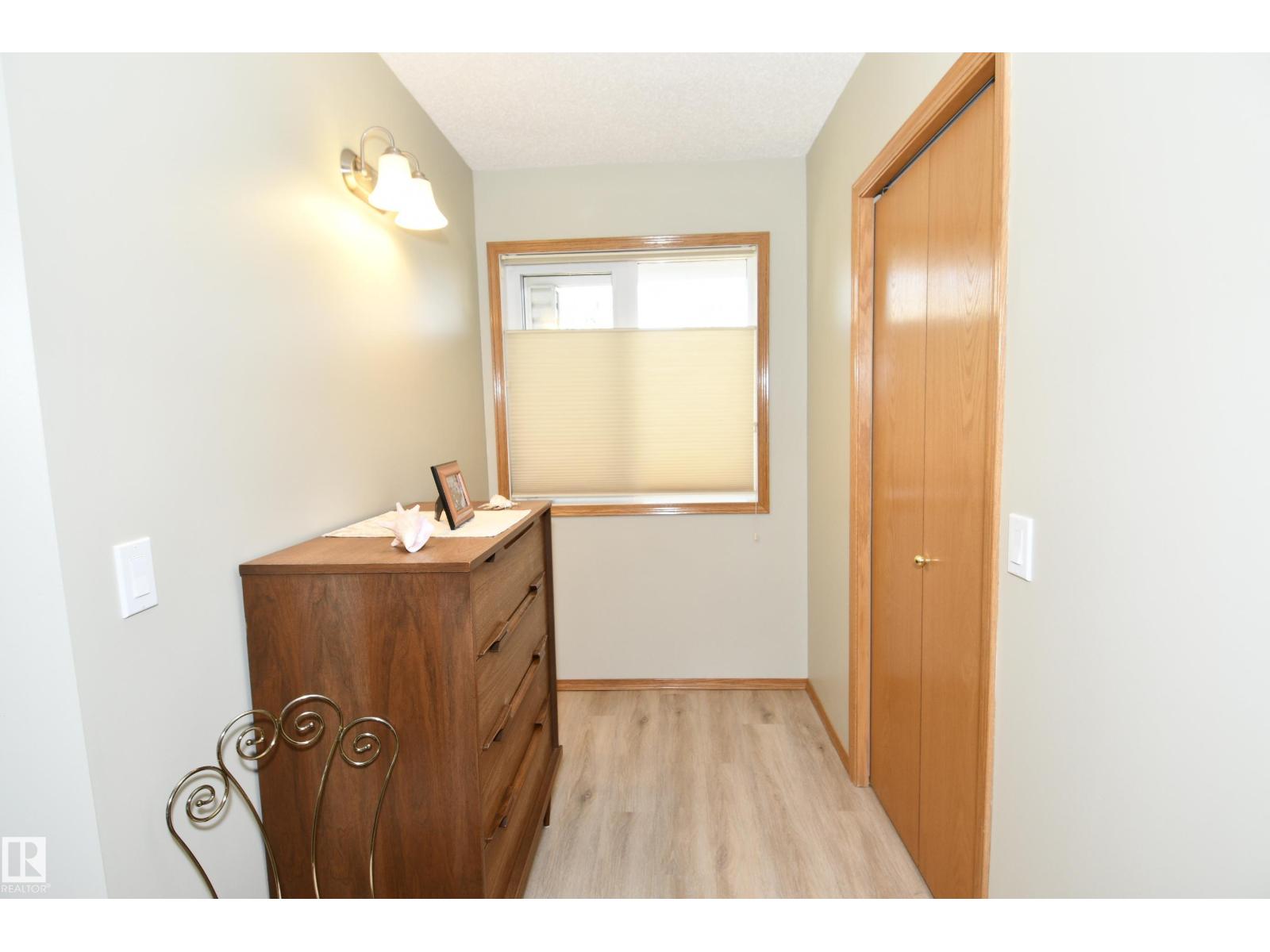 103 LAKESIDE PL, Leduc