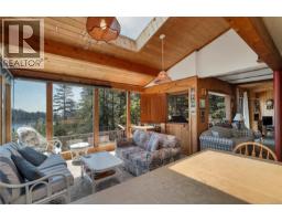 1395 Manzanita Rd, Cortes Island, BC V0P1K0 Photo 13