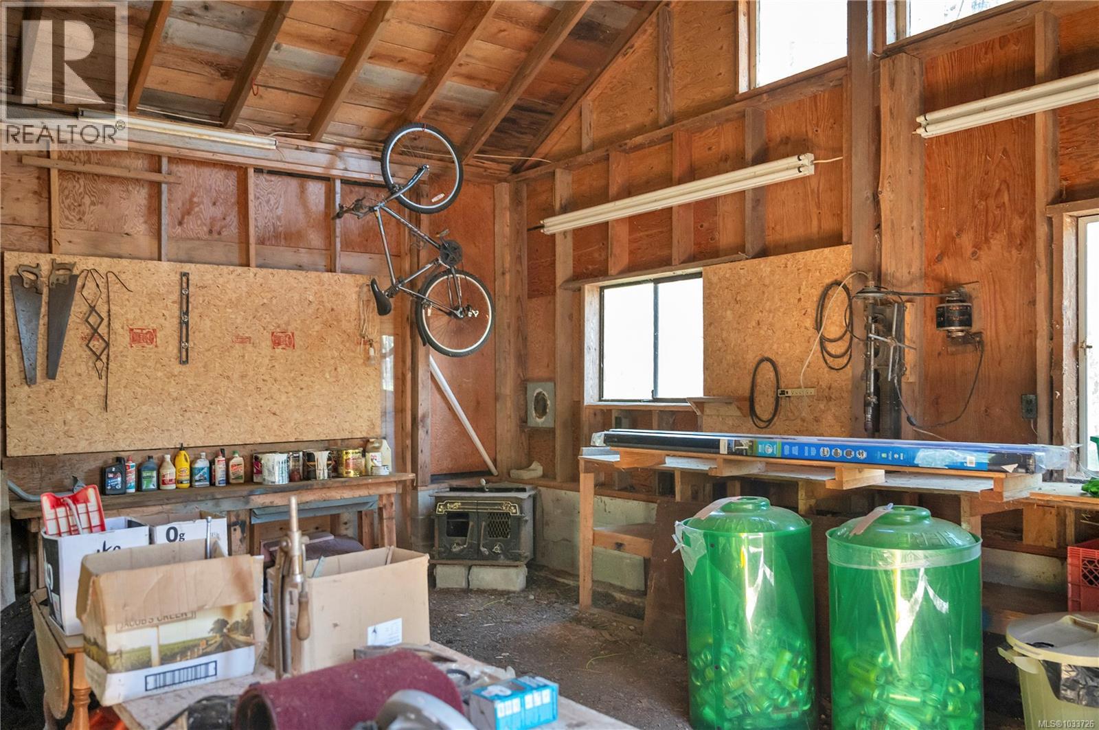 1395 Manzanita Rd - 33