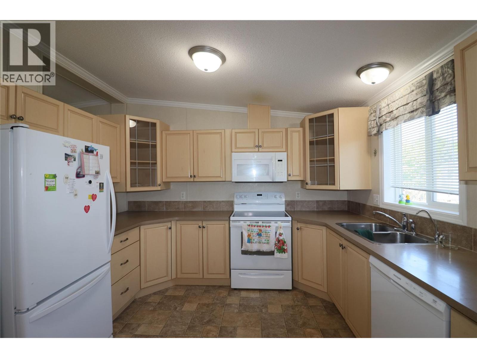 7225 BOUNDARY Drive Unit# 32, Grand Forks