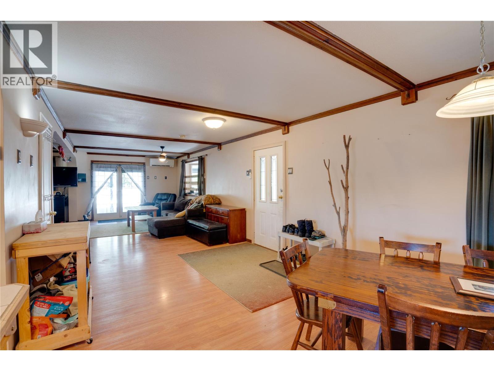 561 Grand Oro Road, Kaleden