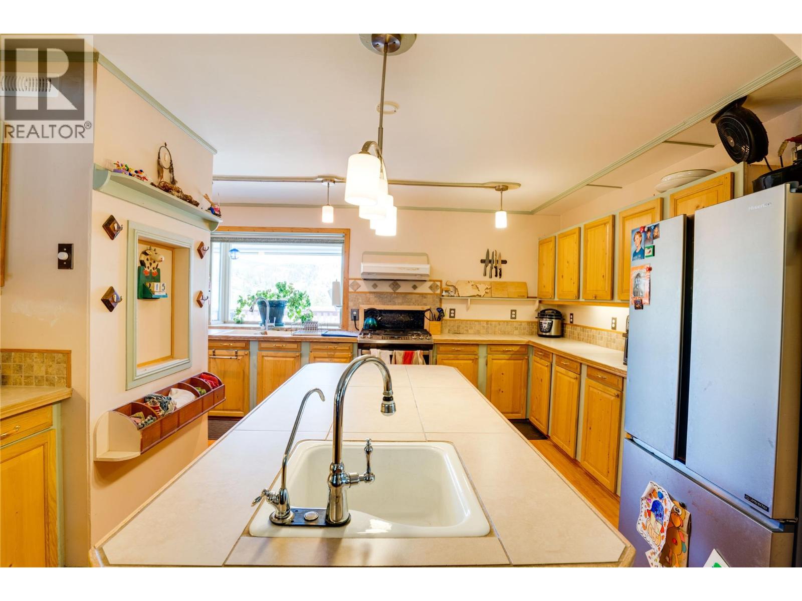 561 Grand Oro Road, Kaleden