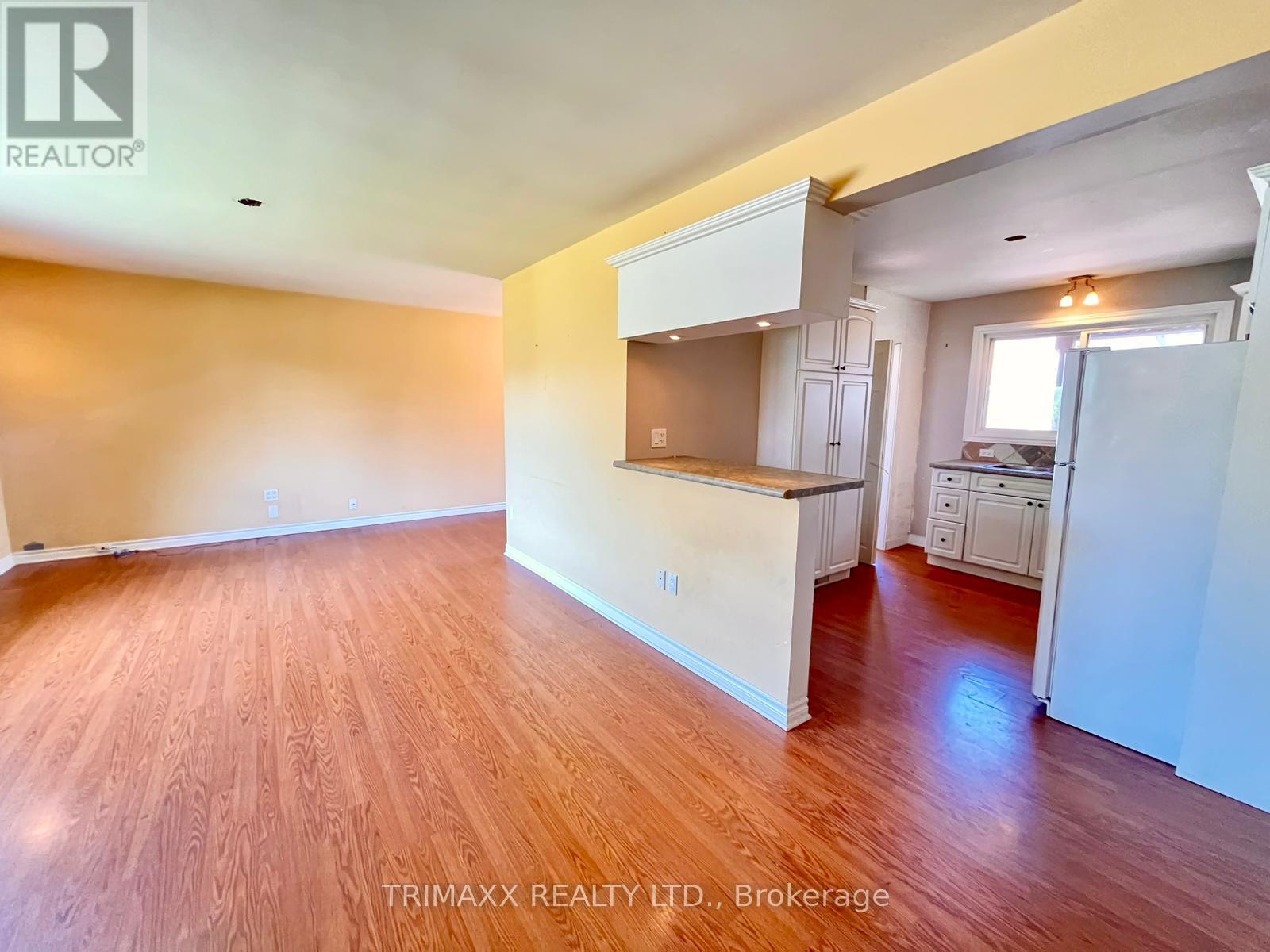 3316 MCLAREN CRESCENT - 11