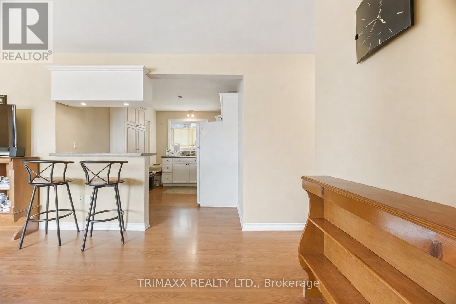 3316 MCLAREN CRESCENT - 7