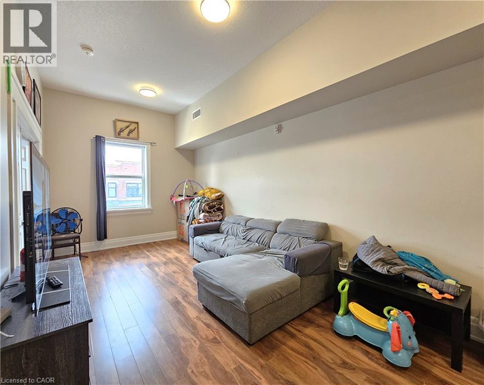 757 KING Street E Unit# 201, Cambridge, Ontario, N3H3N8 — Photo 5