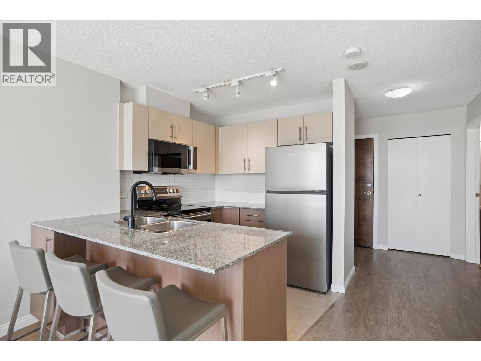 1 Bed, 1 Bath House for Sale in Vancouver – 2201 550 TAYLOR STREET, Vancouver - Image 28