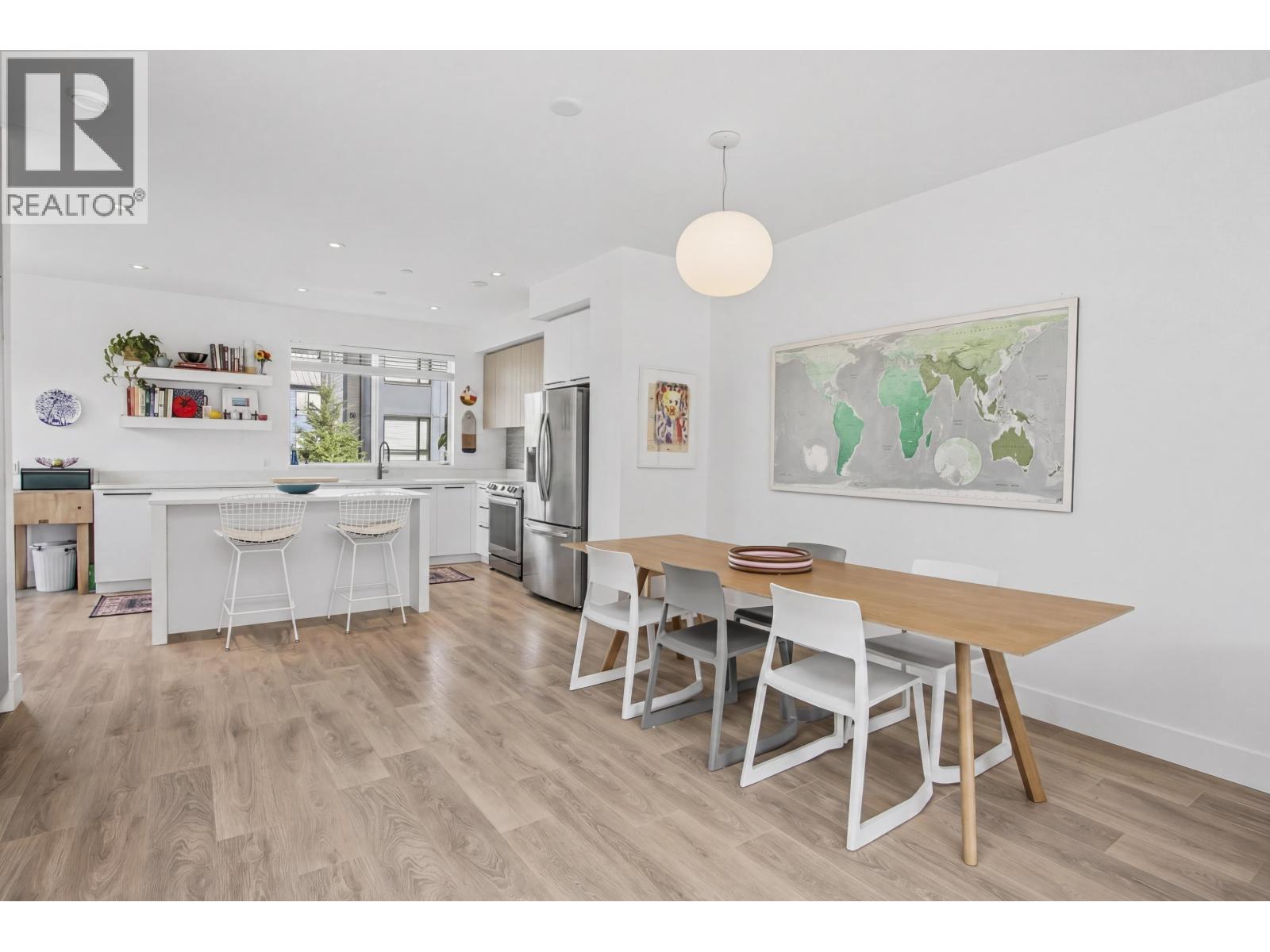 38015 HELM WAY, Squamish