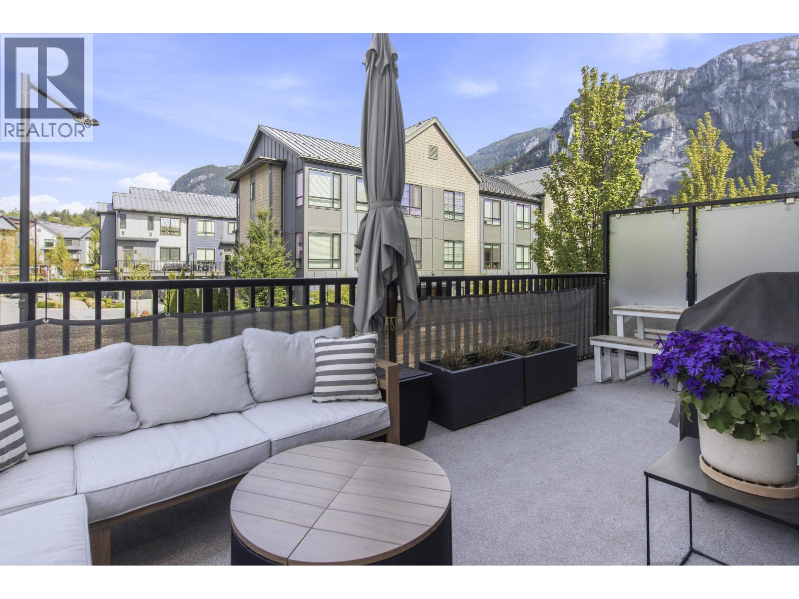 38015 HELM WAY, Squamish