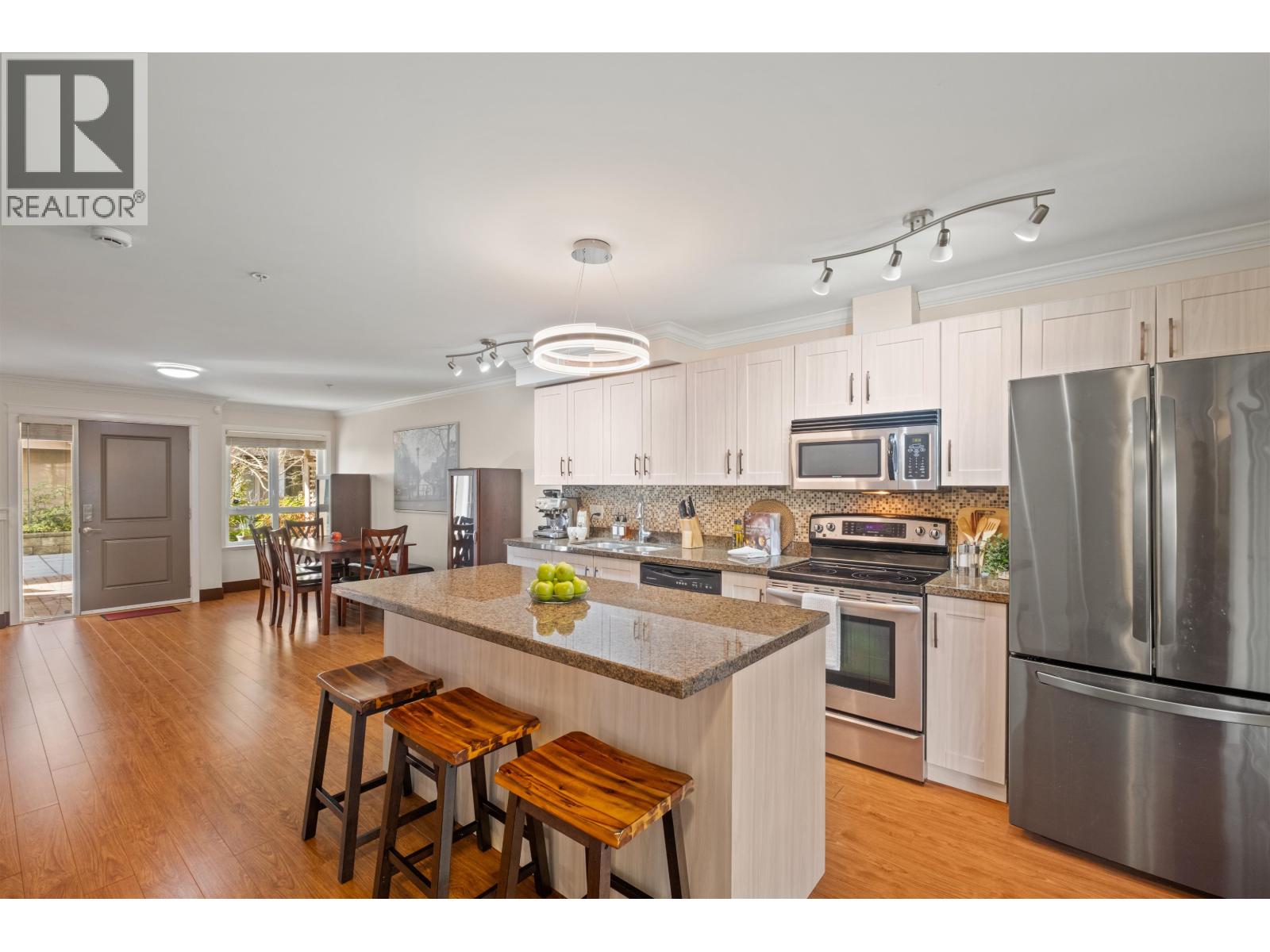 1127 ST. ANDREWS AVENUE, North Vancouver