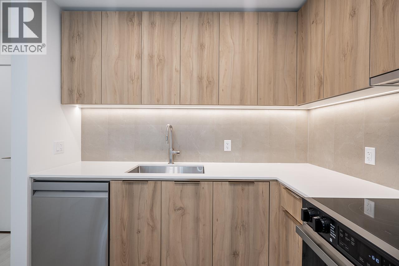 412 3596 MALSUM DRIVE, North Vancouver