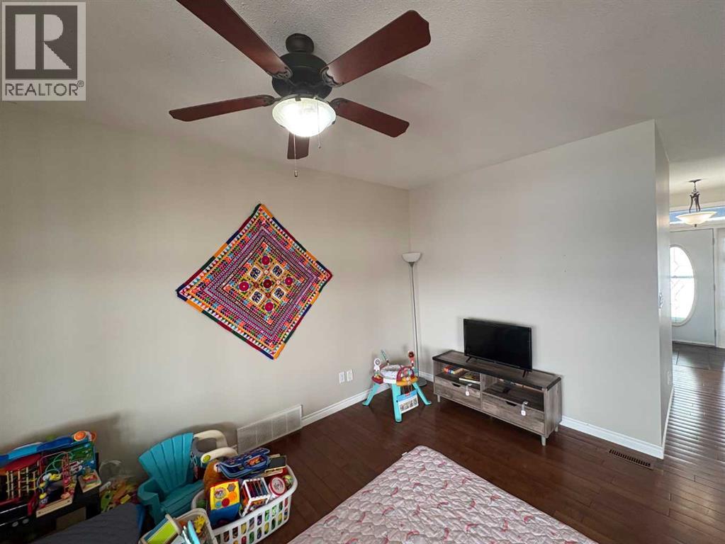 9117 134 Avenue - 12
